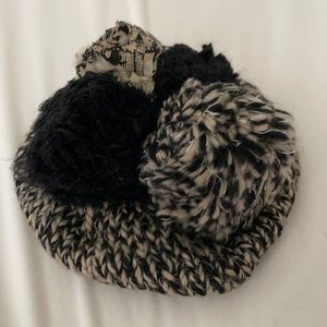 DVF pom pom hat